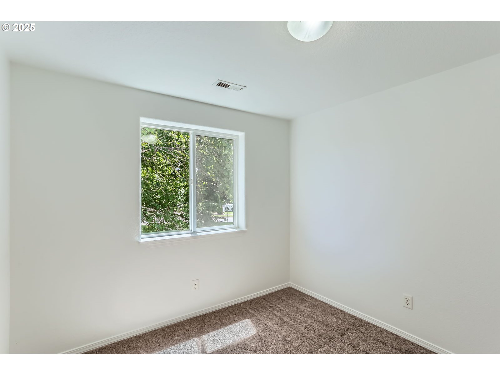 2482 25th Avenue Forest Grove, OR 97116 - Photo 8 of 11