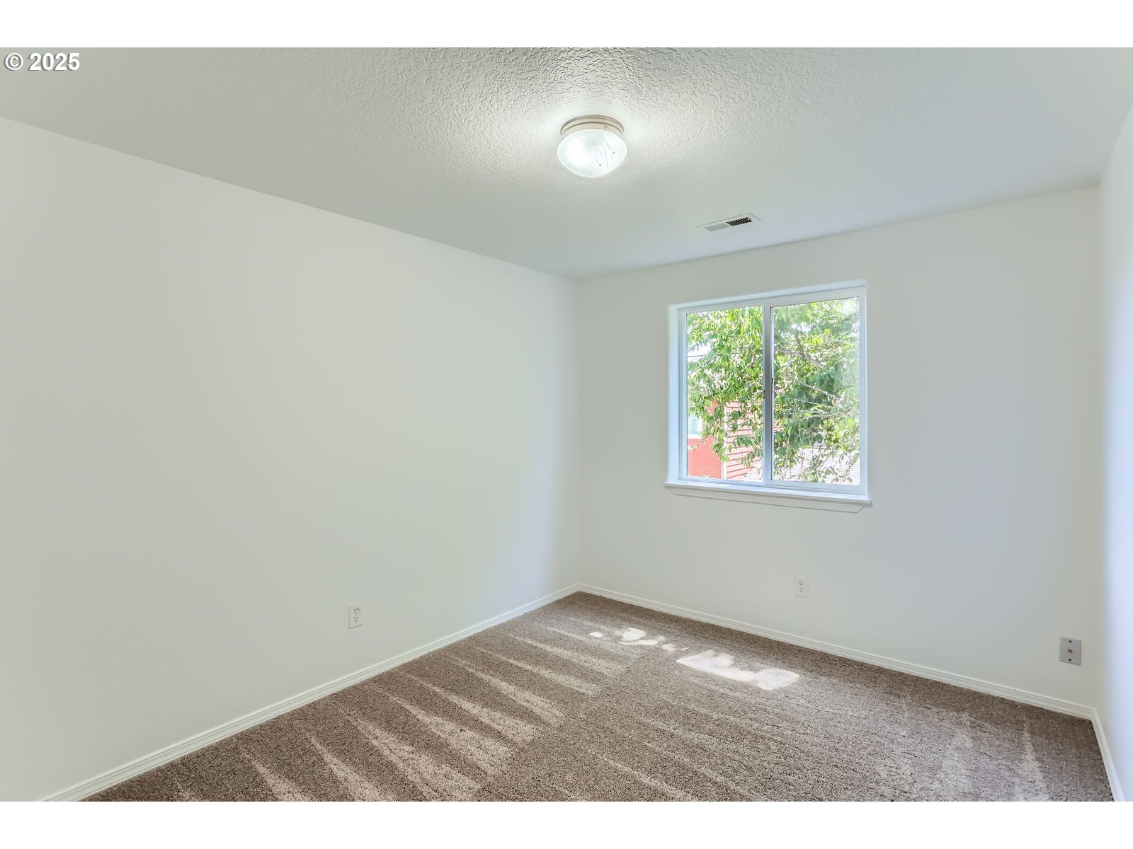 2482 25th Avenue Forest Grove, OR 97116 - Photo 9 of 11