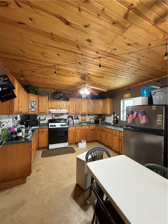 1881 Westford Road Jamestown, PA 16134 - Photo 46 of 50 a outdoor space with lots of appliances and cabinets