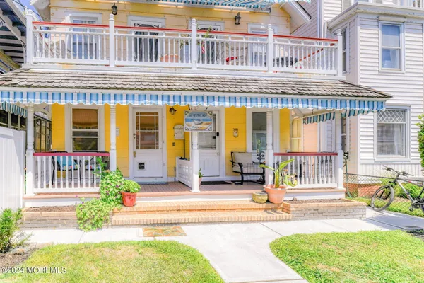 $1,750 | 19 Webb Avenue, Unit 1E, Ocean Grove, NJ 07756