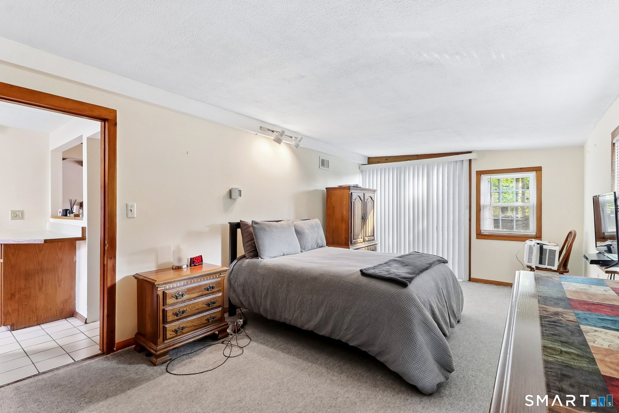 1044 Durham Road Wallingford, CT 06492 - Photo 16 of 27