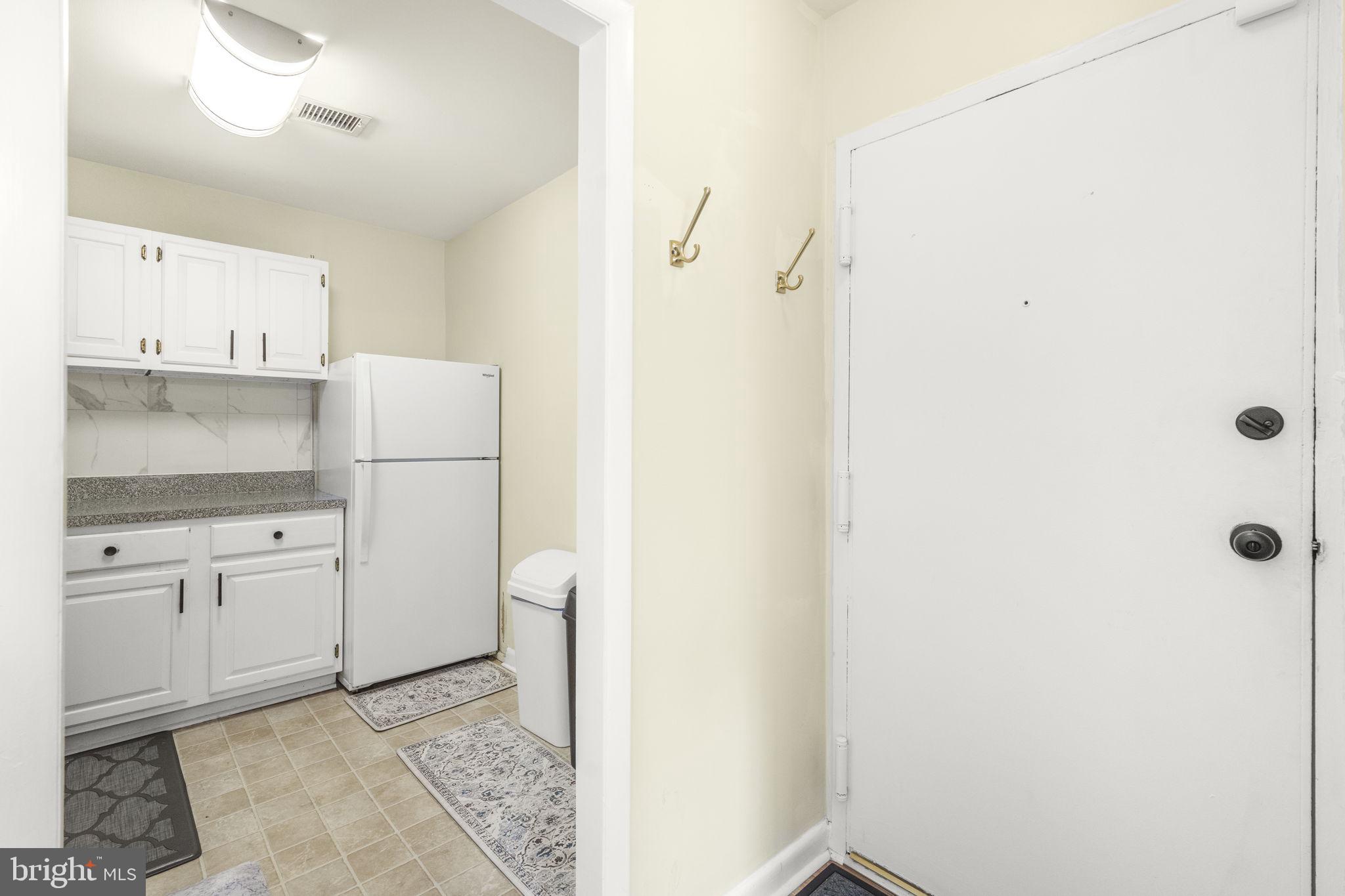 10564 Twin Rivers Road, Unit F1 Columbia, MD 21044 - Photo 8 of 26 Gallery Image 8
