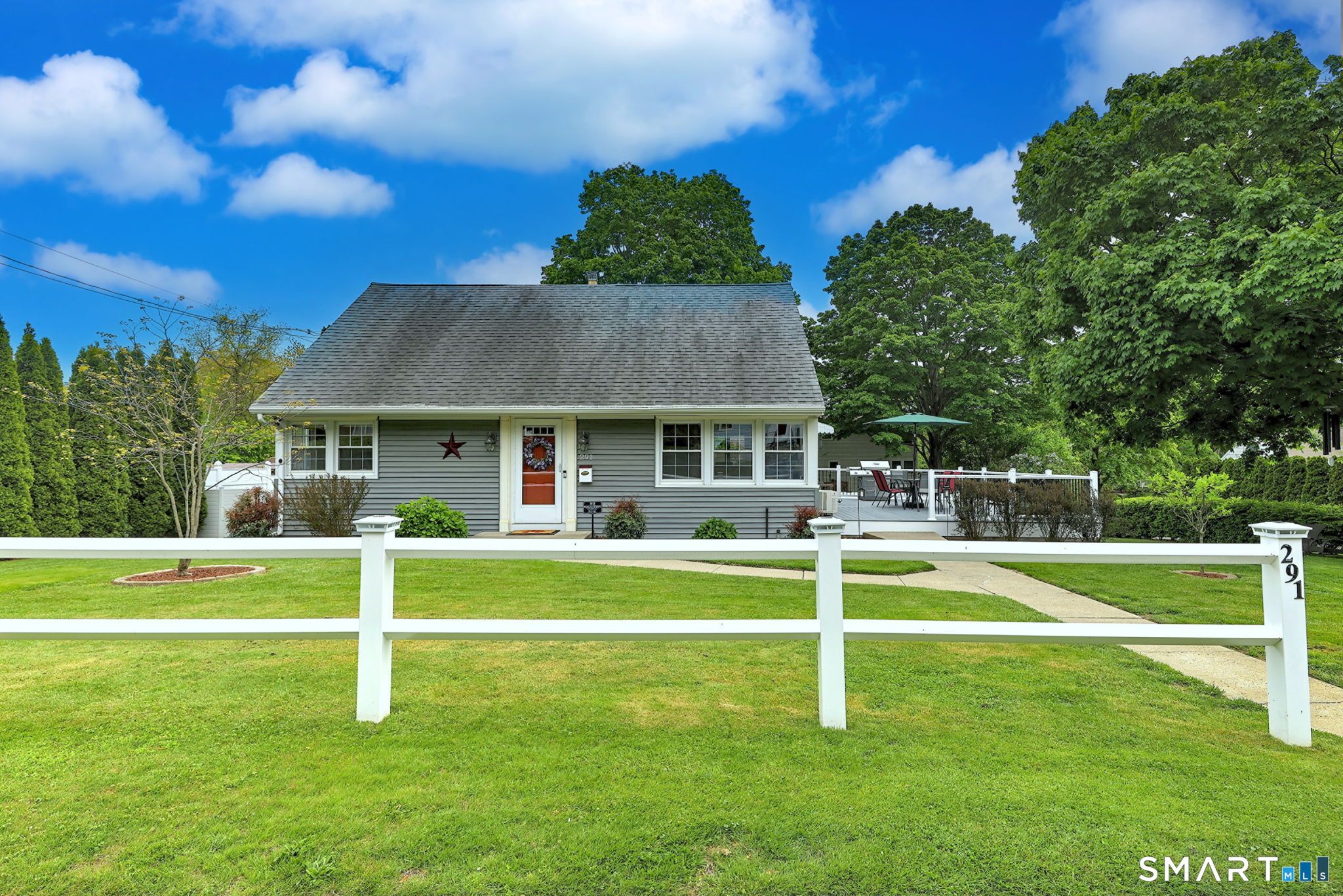 291 Islandview Road Stratford, CT 06614 - Photo 1 of 1 Gallery Image 1