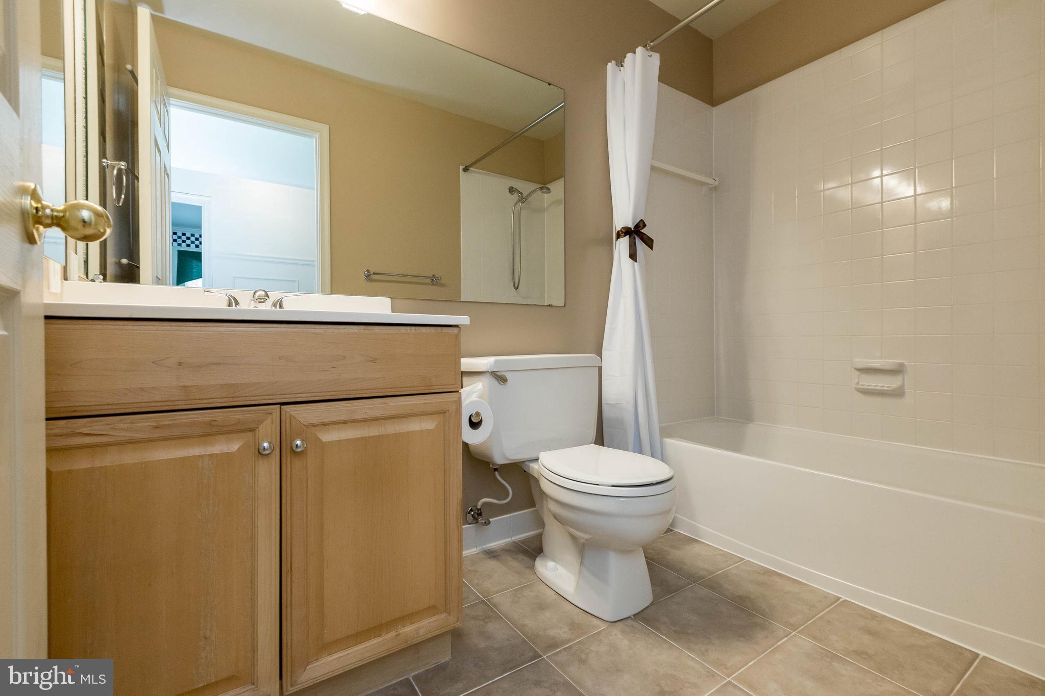 105 Applecreek Road Frederick, MD 21702 - Photo 21 of 45 Bathroom