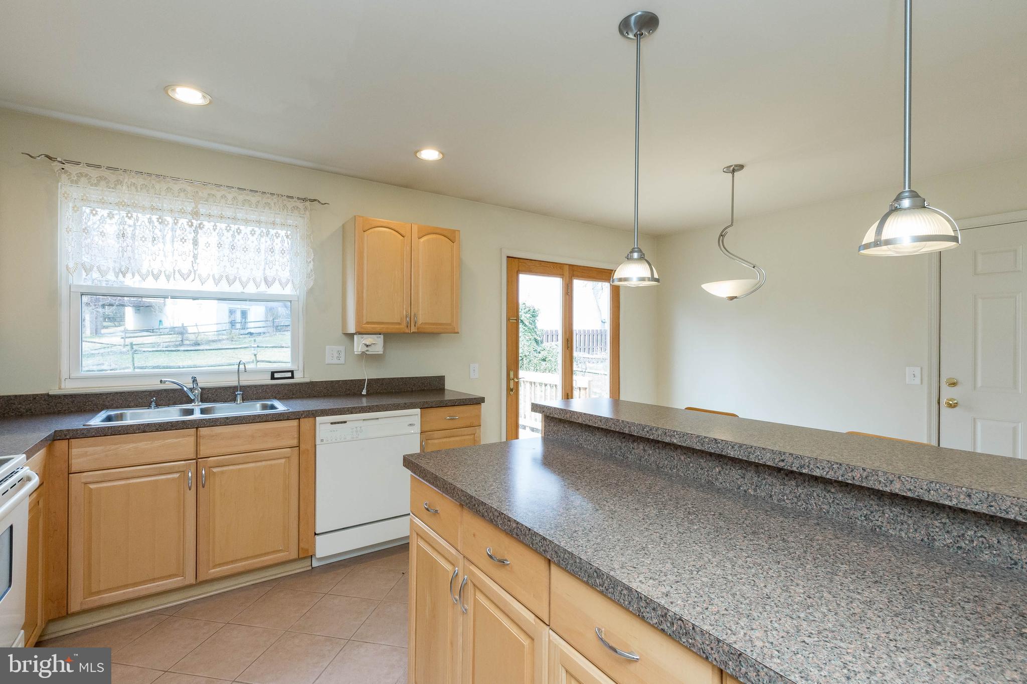 105 Applecreek Road Frederick, MD 21702 - Photo 10 of 45 Kitchen