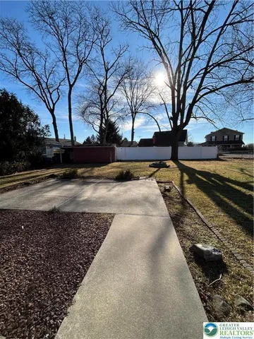 $274,900 | 1658 Dennis Street, Bethlehem, PA 18020