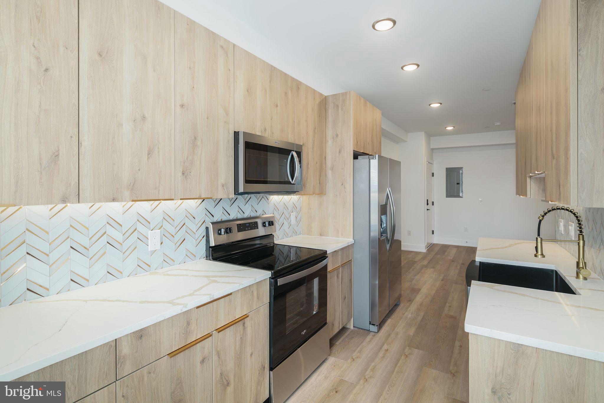 2000 North Front Street, Unit 5 Philadelphia, PA 19122 - Photo 2 of 10