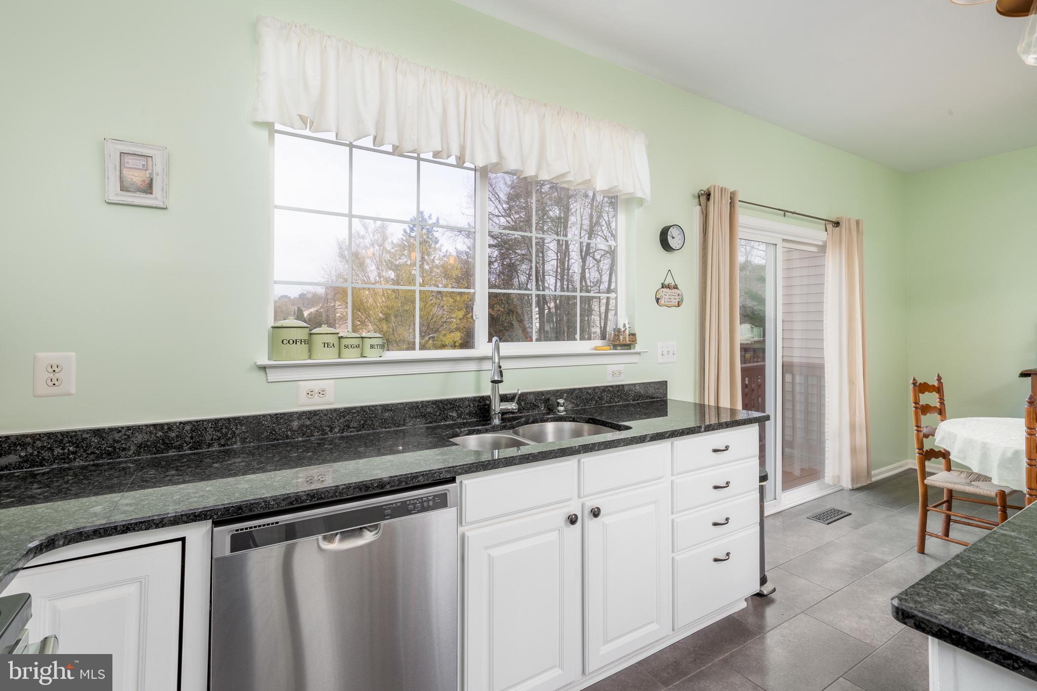 8707 Riverscape Court Odenton, MD 21113 - Photo 17 of 39 Kitchen (alt view)