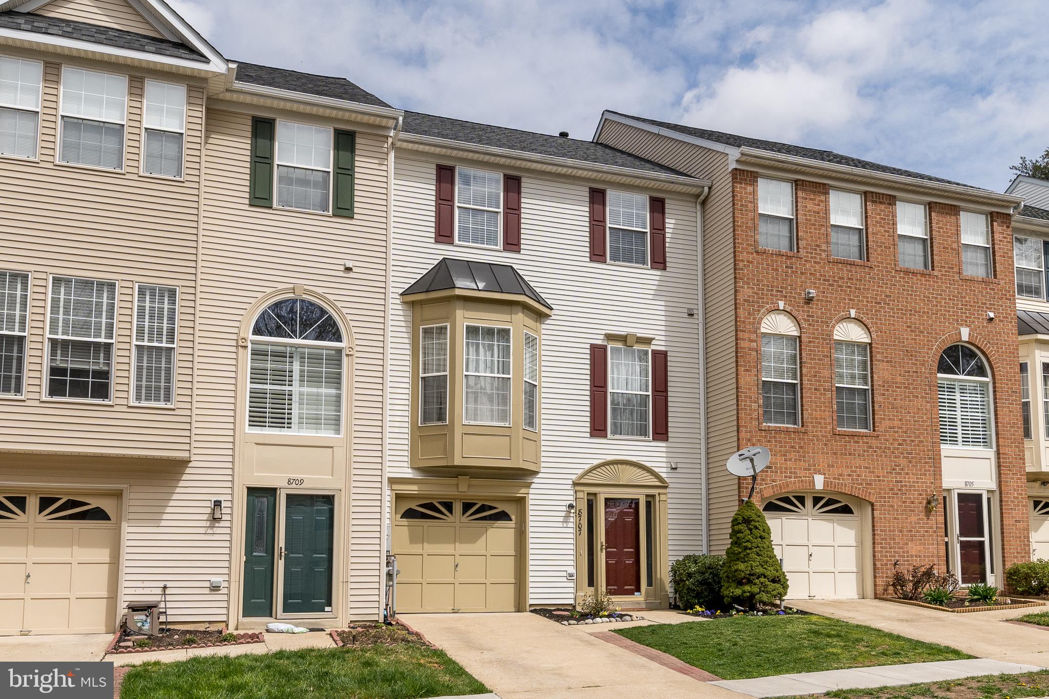 8707 Riverscape Court Odenton, MD 21113 - Photo 3 of 39 Exterior Front