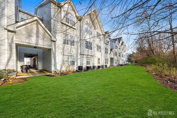 $2,650 | 107 Prestwick Way, Edison, NJ 08820