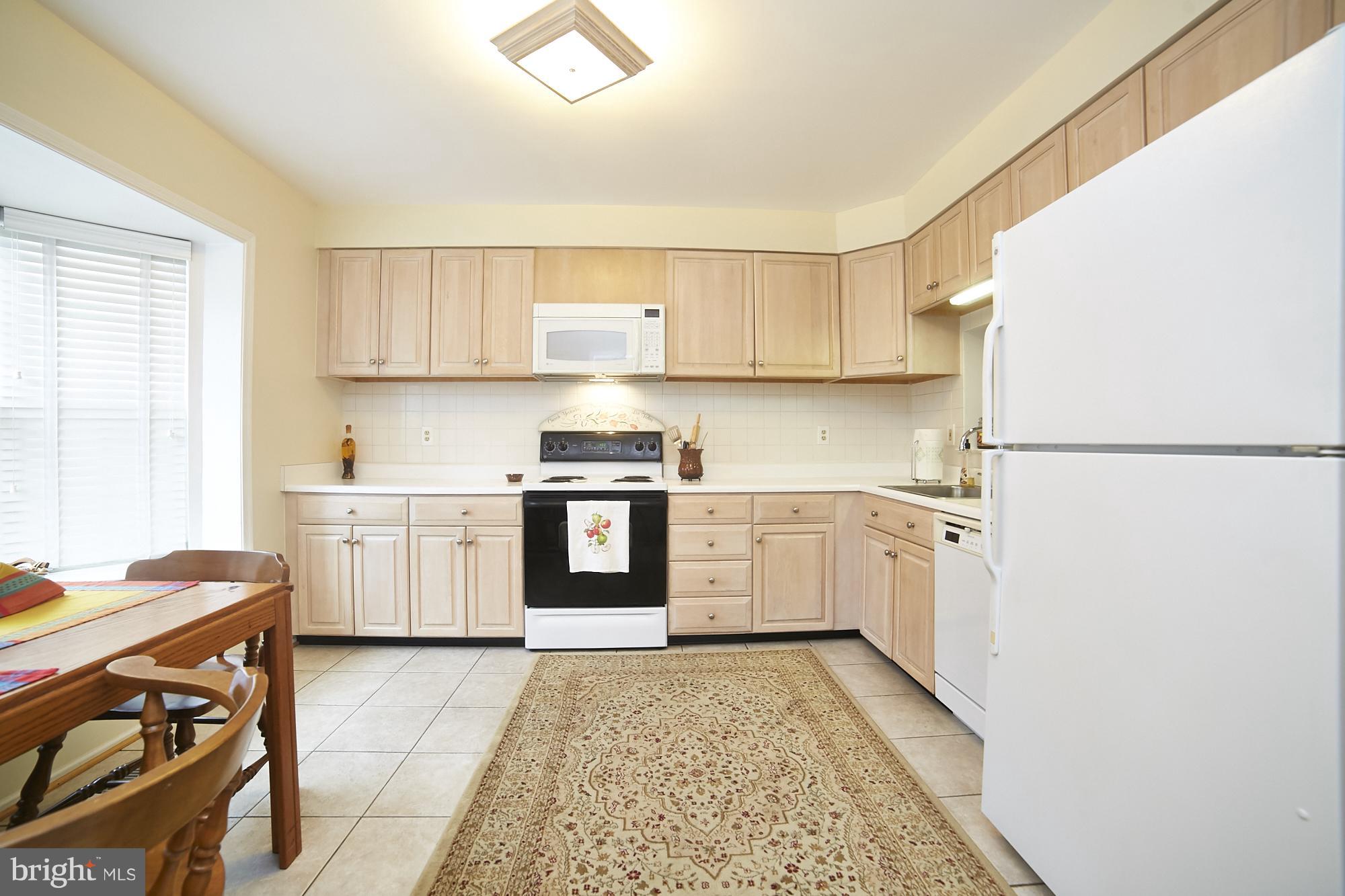 3960 Forest Valley Road Baltimore, MD 21234 - Photo 2 of 29 Kitchen