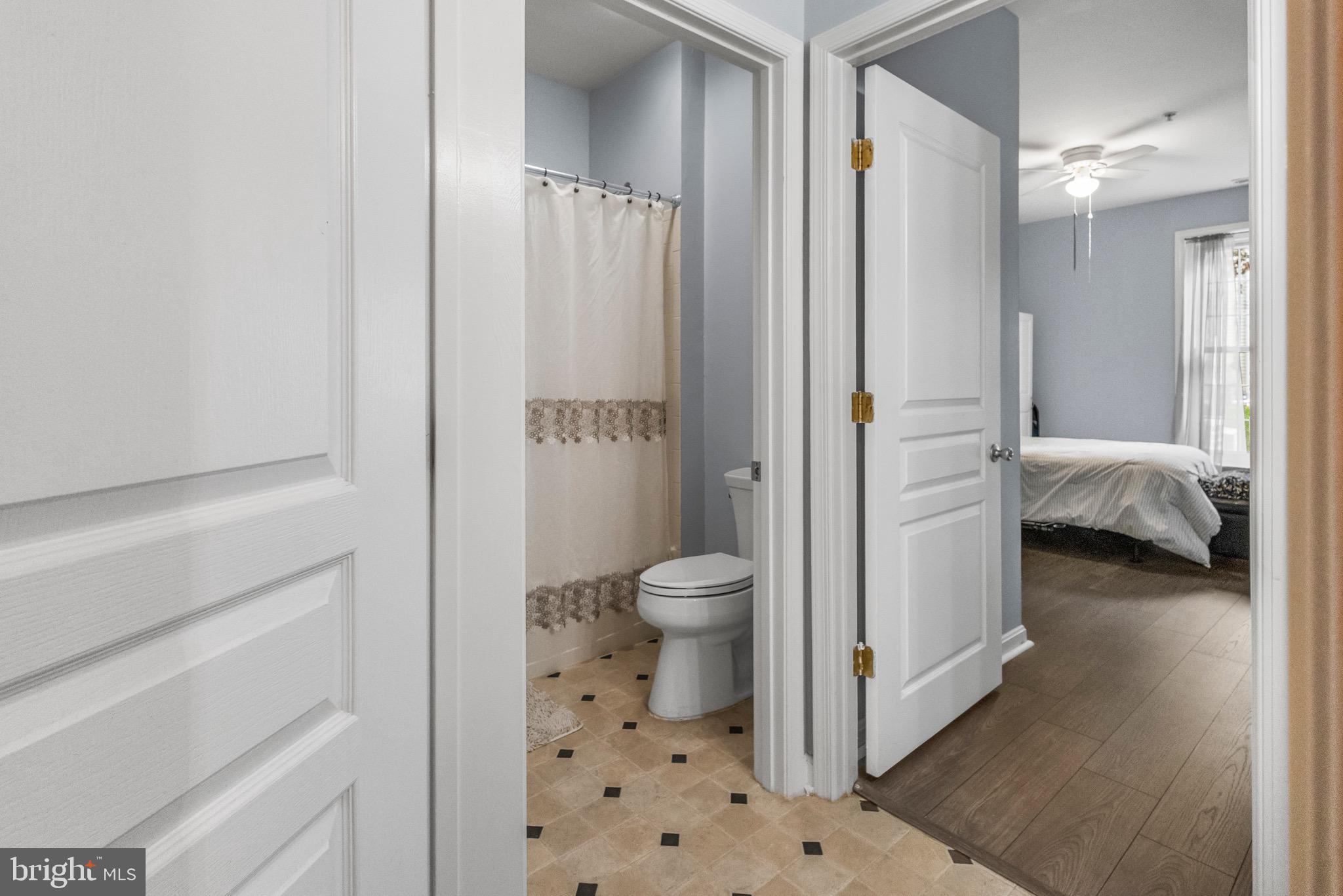 142 Rosebay Court Delran, NJ 08075 - Photo 7 of 13 a en suite bathroom with a toilet sink and a shower