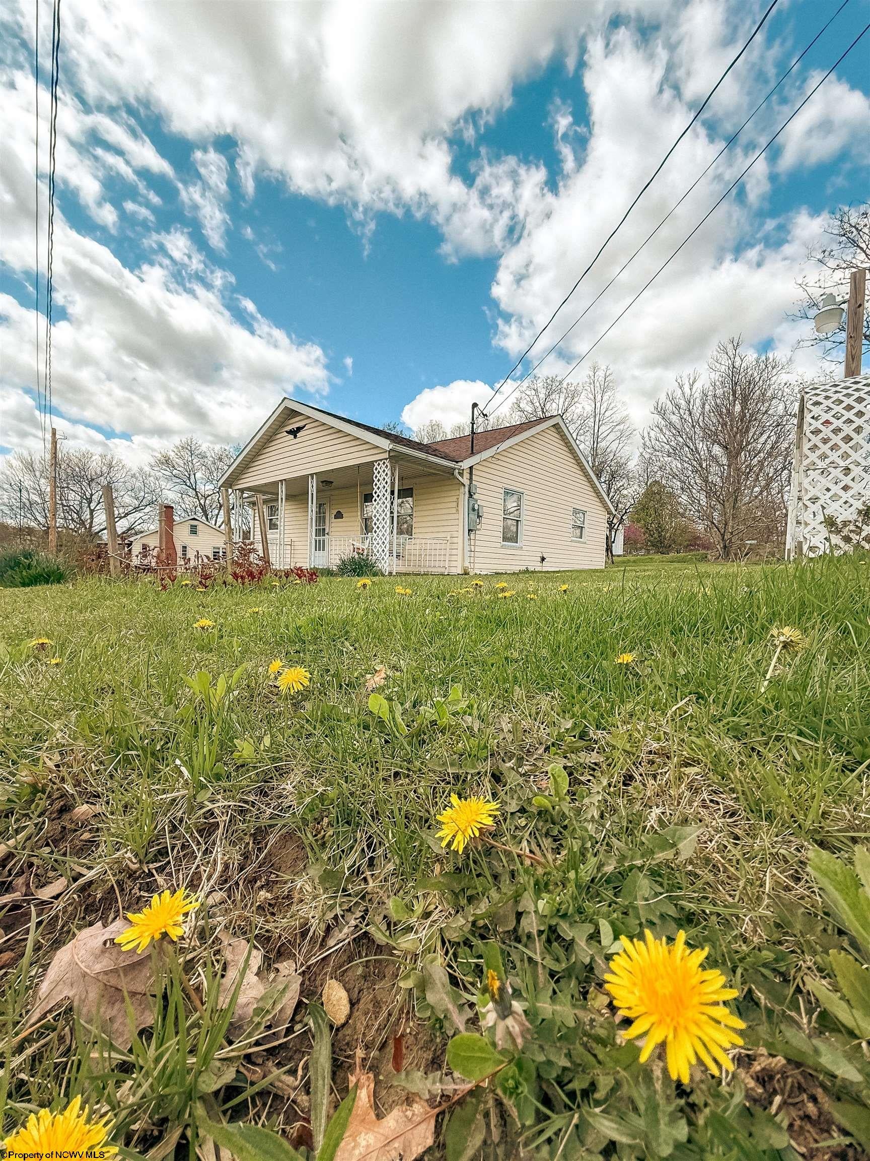 1461 Goshen Road Morgantown, WV 26508 - Photo 4 of 33 Gallery Image 4
