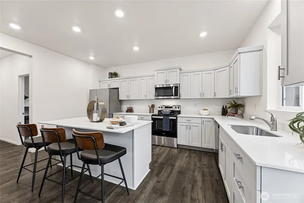 $689,995 | 1468 Pecheos Avenue, Unit 38, Buckley, WA 98321