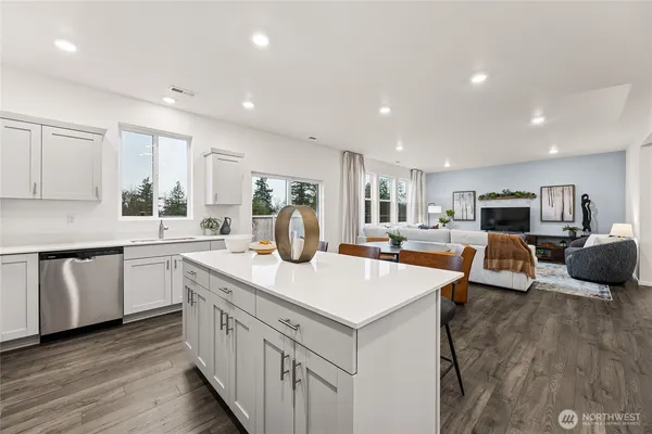 $689,995 | 1468 Pecheos Avenue, Unit 38, Buckley, WA 98321