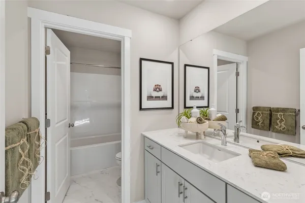 $689,995 | 1468 Pecheos Avenue, Unit 38, Buckley, WA 98321