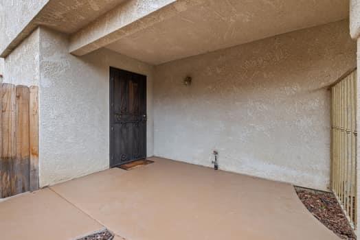 913 Valley Way Madera, CA 93637 - Photo 5 of 39 a view of a room with closet