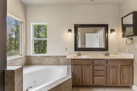 $465,000 | 138 Papawai Drive, Bastrop, TX 78602