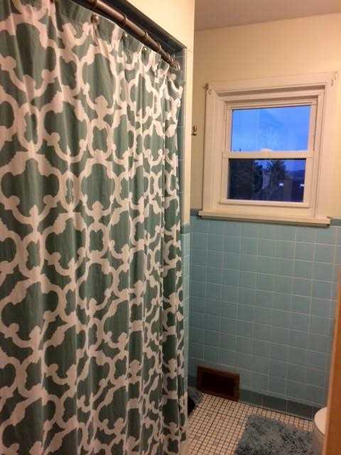 601 3rd Butler, PA 16001 - Photo 14 of 21 Full Bath.