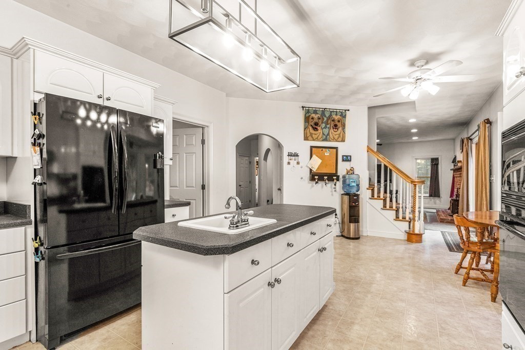 77 R Tenney Road Westford, MA 01886 - Photo 3 of 35 Gallery Image 3