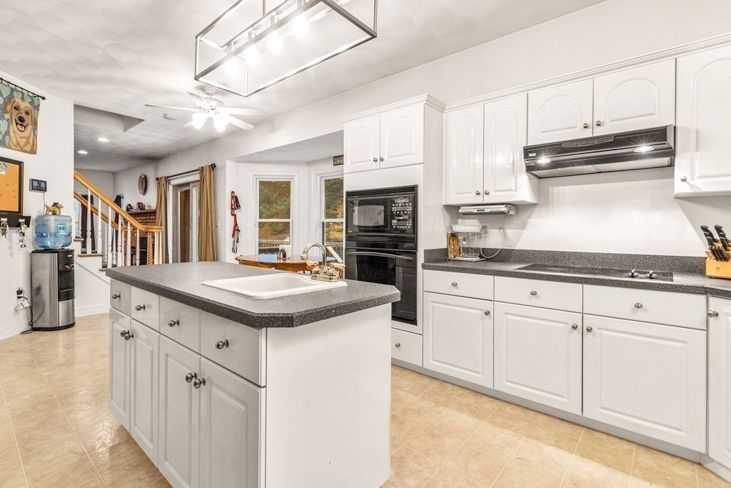 77 R Tenney Road Westford, MA 01886 - Photo 4 of 35 Gallery Image 4