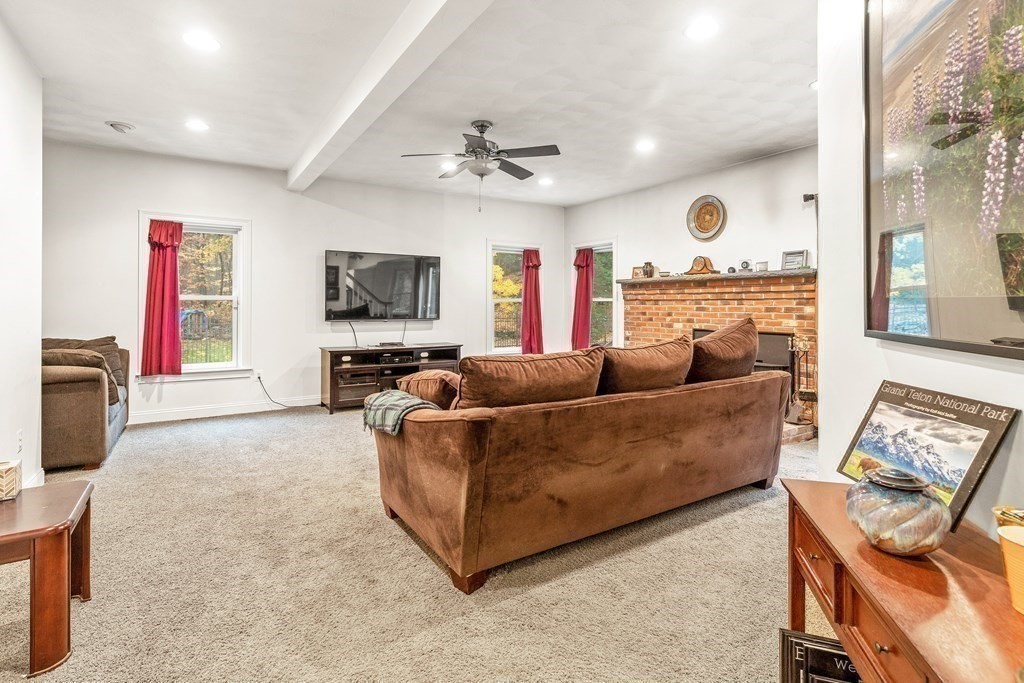 77 R Tenney Road Westford, MA 01886 - Photo 9 of 35 Gallery Image 9