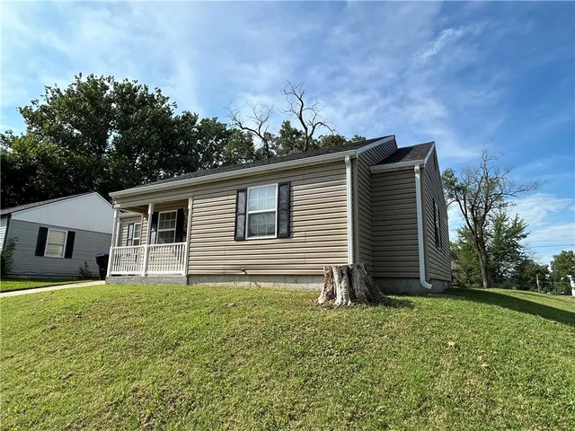 $199,900 | 323 Hamilton Street, Warrensburg, MO 64093