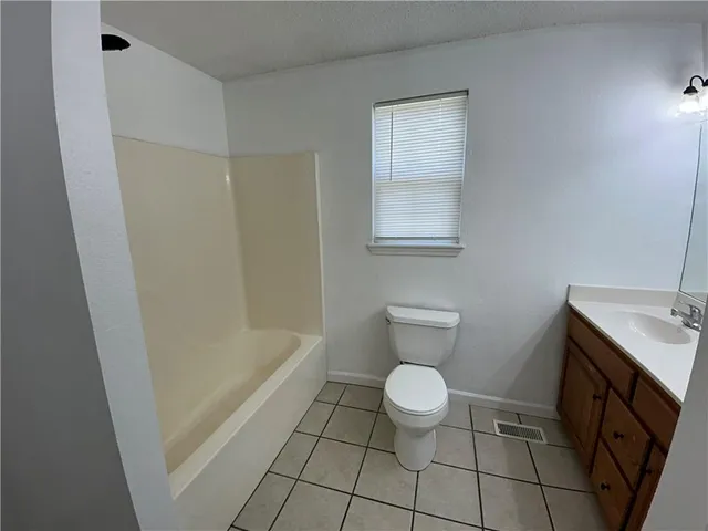 $199,900 | 323 Hamilton Street, Warrensburg, MO 64093