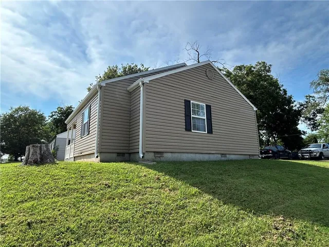 $199,900 | 323 Hamilton Street, Warrensburg, MO 64093