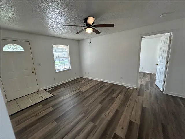 $199,900 | 323 Hamilton Street, Warrensburg, MO 64093