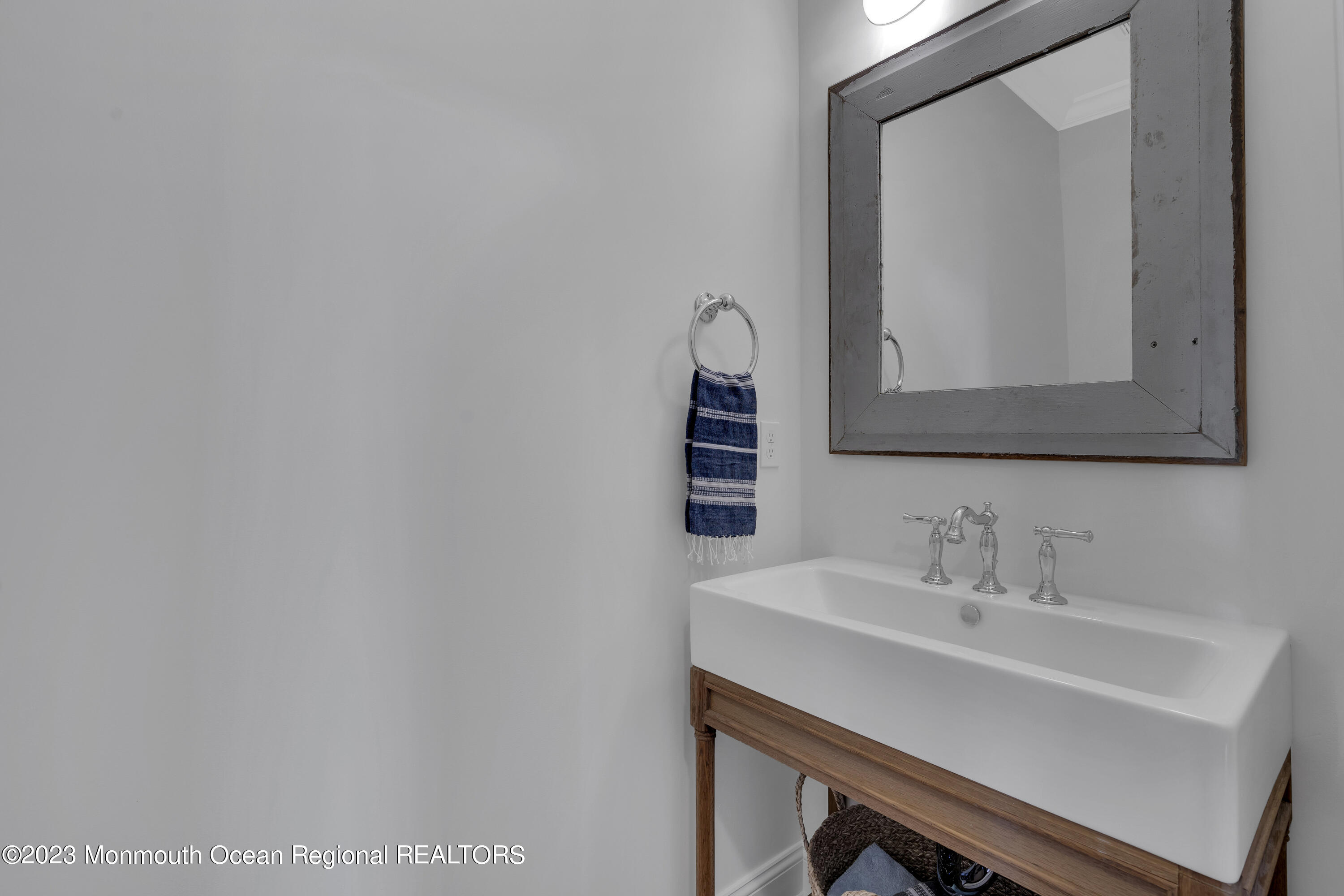 199 Eastham Road Point Pleasant, NJ 08742 - Photo 19 of 59 Powder Room