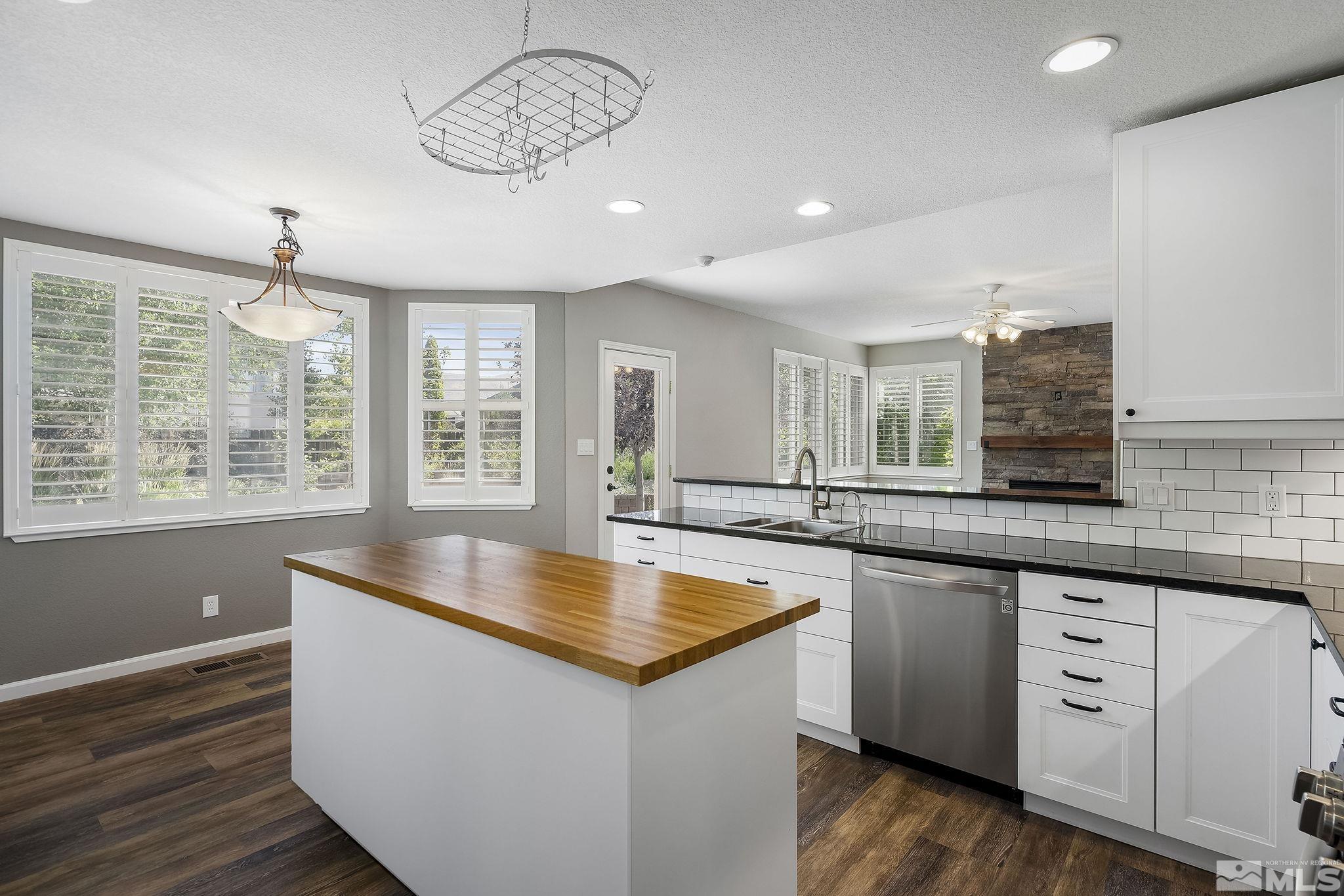 10040 Stonechase Court Reno, NV 89521 - Photo 17 of 39 Photo 17