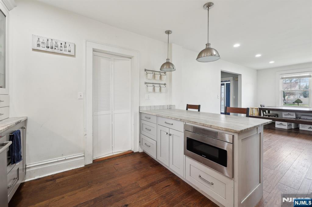 48 Marinus Street Rochelle Park, NJ 07662 - Photo 16 of 42
