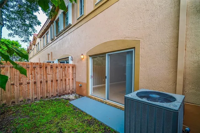 $3,100 | 8526 Northwest 107th Passage, Unit 440, Doral, FL 33178