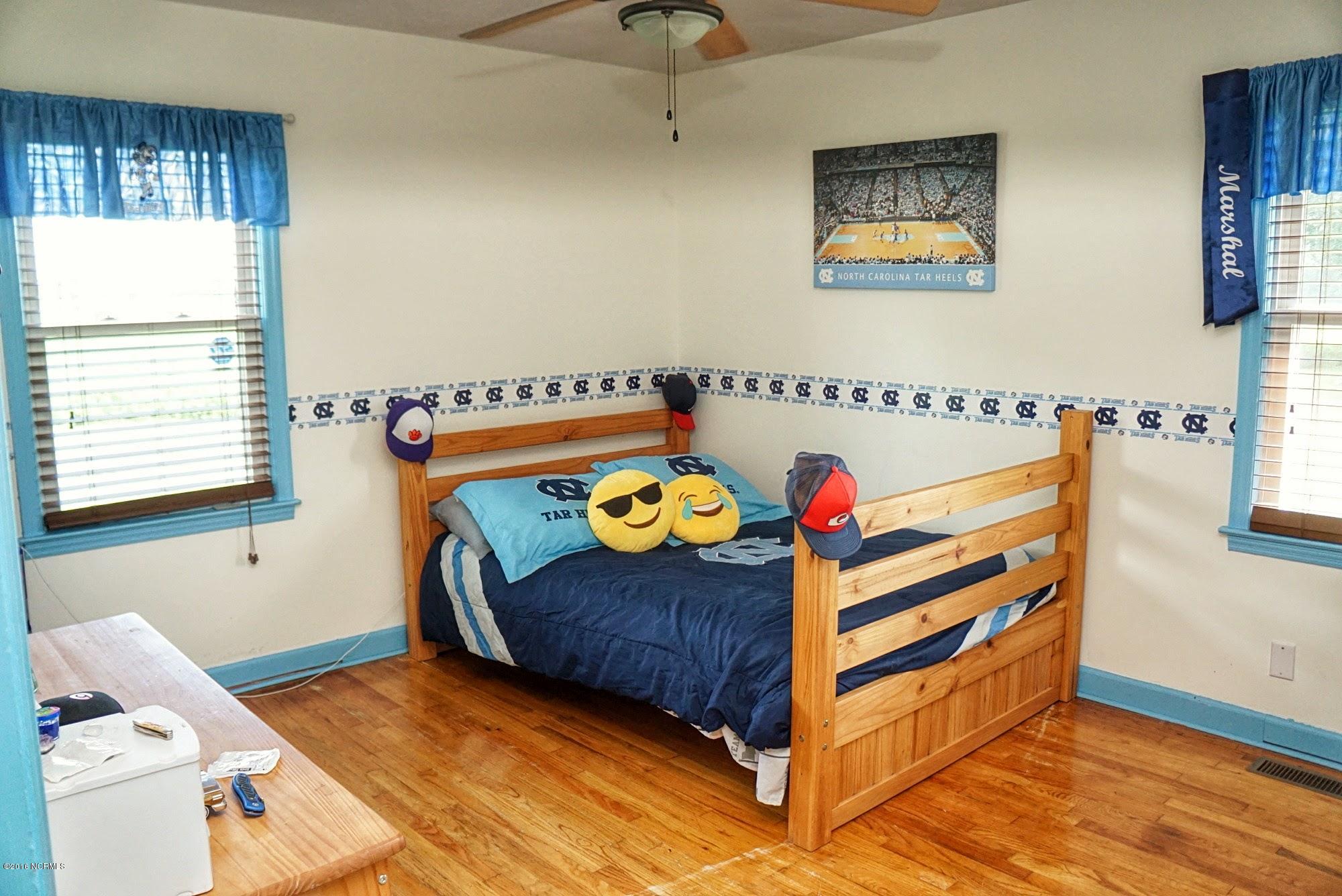 2562 Rosindale Road Clarkton, NC 28433 - Photo 14 of 16 2652 Rosindale bedroom 2