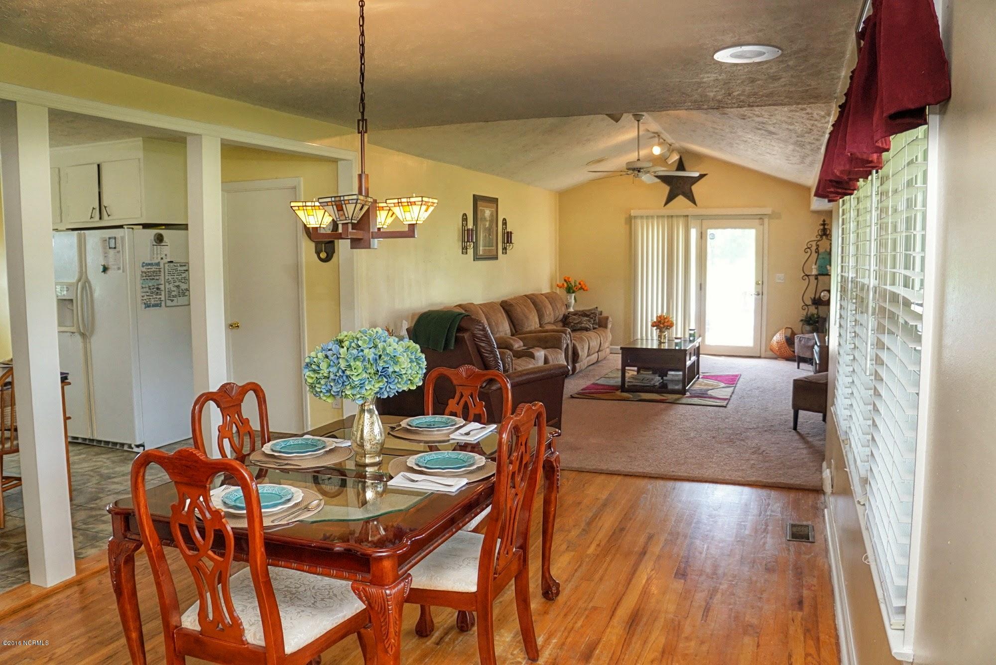 2652 Rosindale dining living rm view