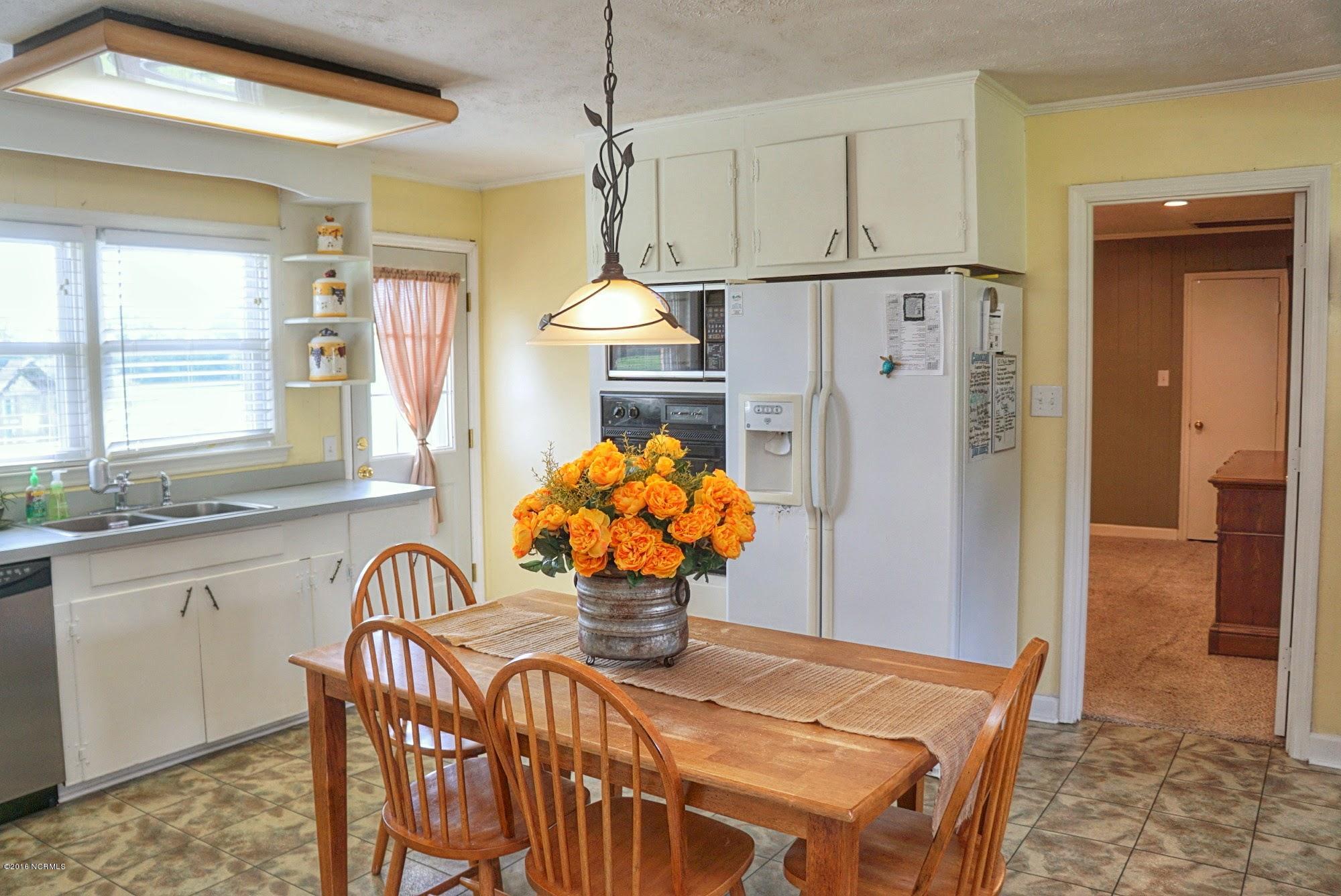 2562 Rosindale Road Clarkton, NC 28433 - Photo 8 of 16 2652 Rosindale dining view 3