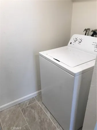 $1,900 | 454 East Ave Q3, Unit 5, Palmdale, CA 93550