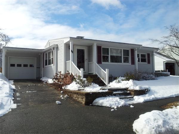 12 Cedardale Road Lynn, MA 01904 - Photo 1 of 10 Gallery Image 1