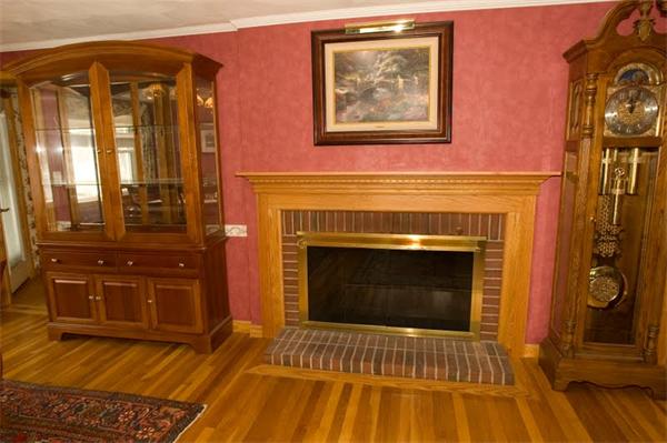 12 Cedardale Road Lynn, MA 01904 - Photo 3 of 10 Gallery Image 3