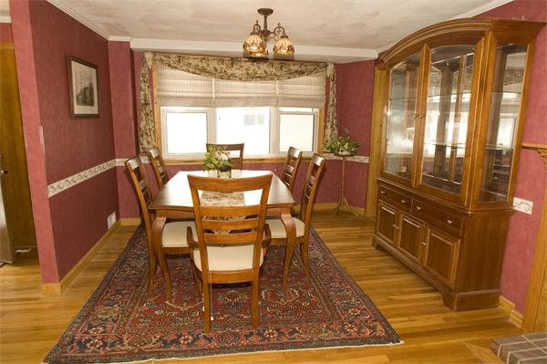 12 Cedardale Road Lynn, MA 01904 - Photo 4 of 10 Gallery Image 4