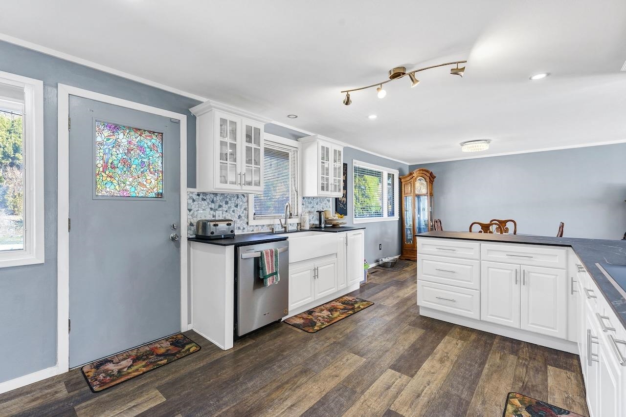 6514 North Sutherlin Street Spokane, WA 99208 - Photo 13 of 28