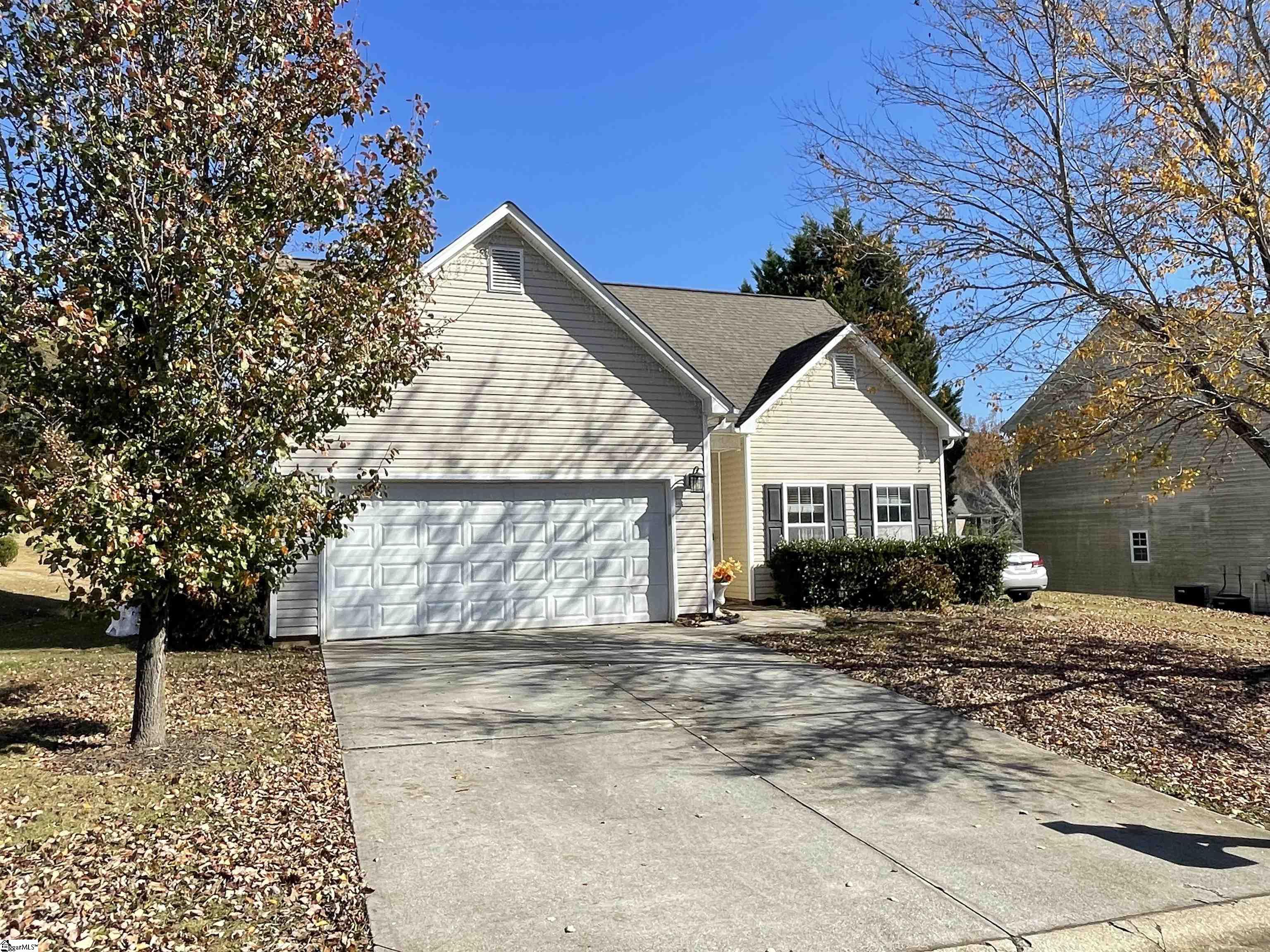 214 Rachel Evans Drive Boiling Springs, SC 29316 - Photo 2 of 37