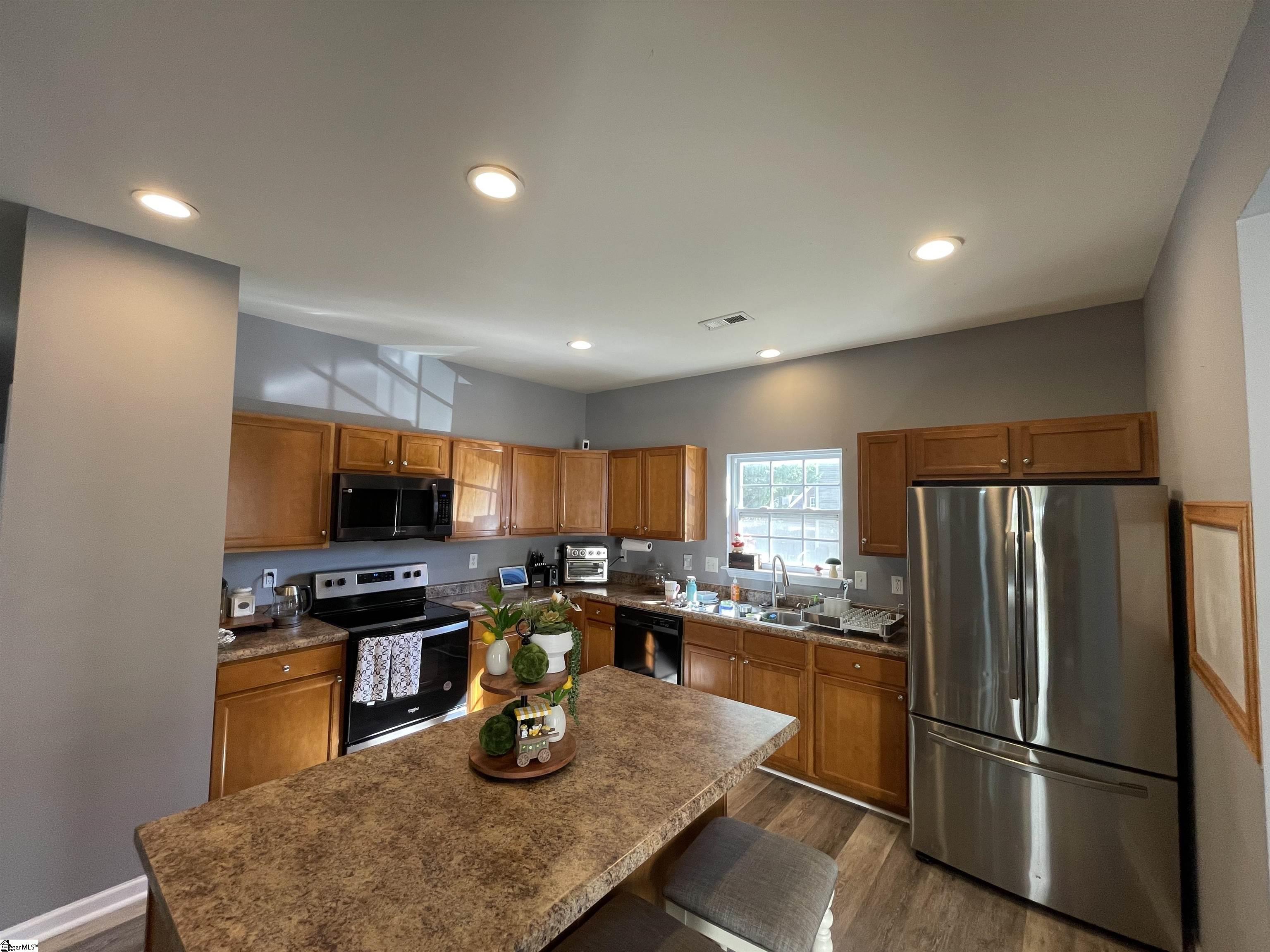 214 Rachel Evans Drive Boiling Springs, SC 29316 - Photo 10 of 37