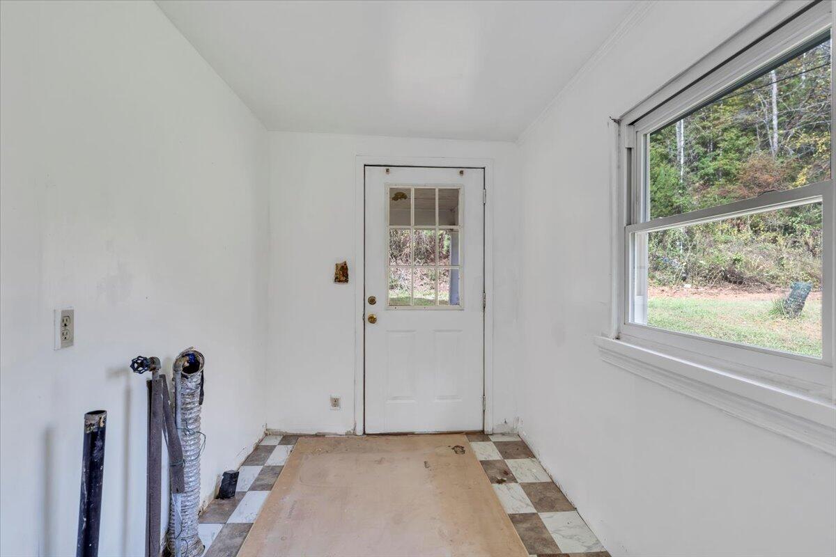6973 Henry Road Henry, VA 24102 - Photo 24 of 64 025-MIB03079