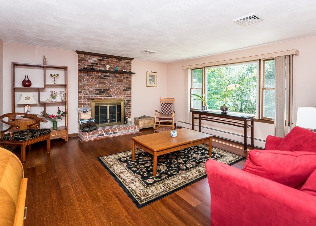 378 Treble Cove Road Billerica, MA 01862 - Photo 3 of 30