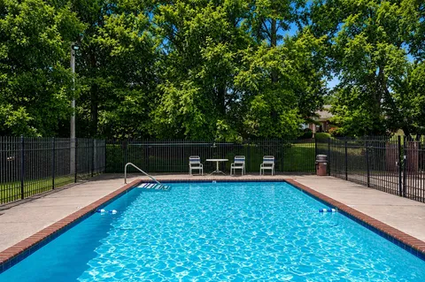 $229,000 | 2116 Hobbs Road, Unit M16, Nashville, TN 37215
