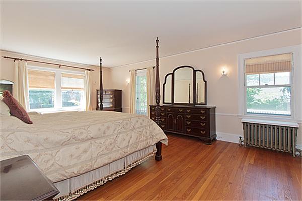 8 Hillcrest Road Belmont, MA 02478 - Photo 15 of 28 Gallery Image 15