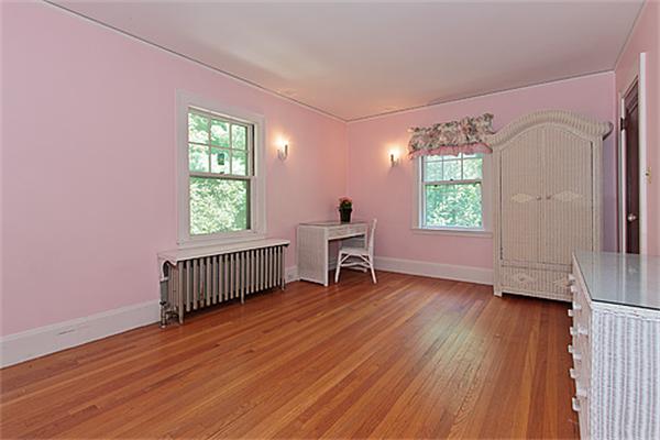 8 Hillcrest Road Belmont, MA 02478 - Photo 18 of 28 Gallery Image 18