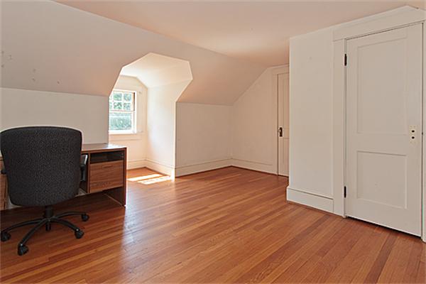 8 Hillcrest Road Belmont, MA 02478 - Photo 20 of 28 Gallery Image 20